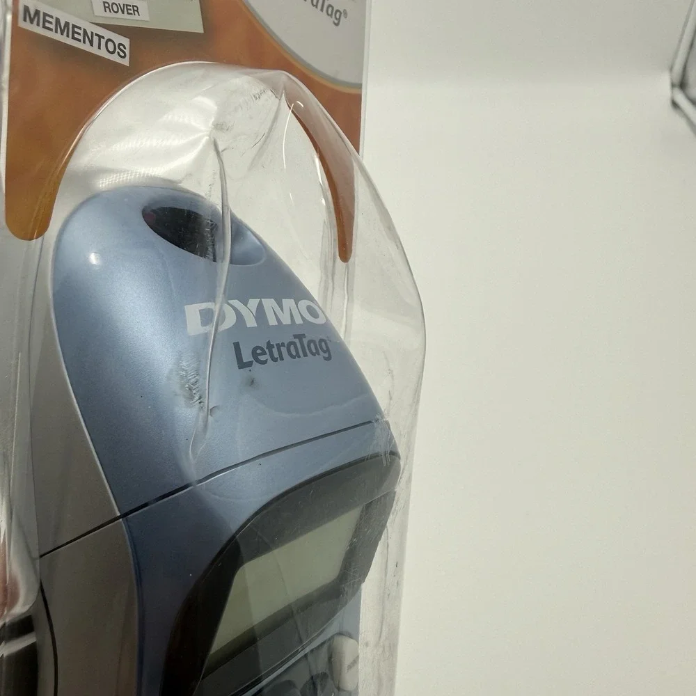DYMO LetraTag LT-100H Personal Label Maker N15243 US-19752 New Sealed Blue 1/2in
